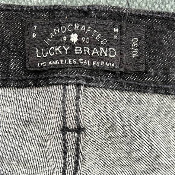 Lucky Brand Distressed Jeans - Picture 10 of 12